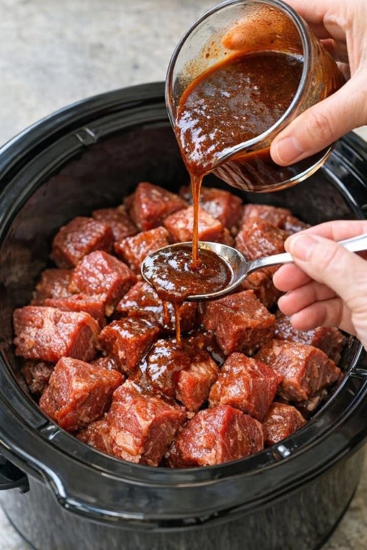 Dangerously Addicting: Slow Cooker BBQ Garlic Brisket Bites