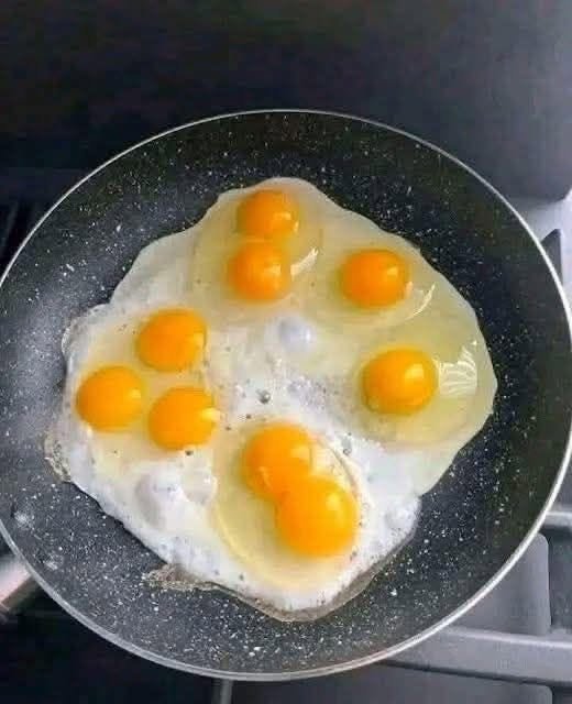 How many eggs are in the pan