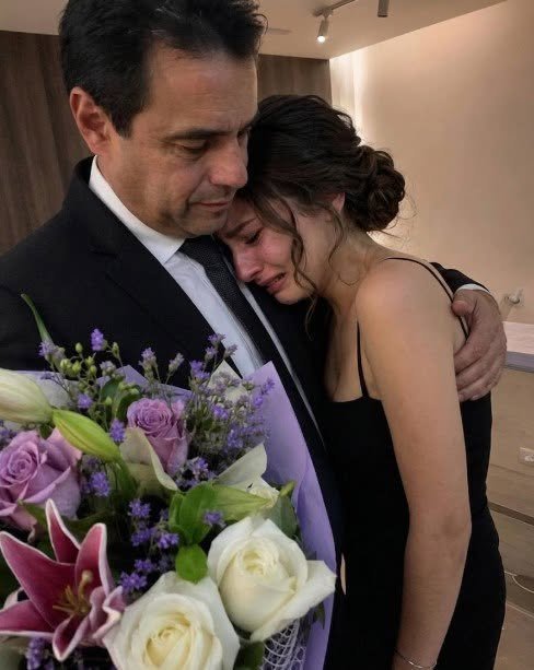 I Kept One Promise to My Wife for 10 Years – Until One Bouquet Revealed the Secret She Took with Her