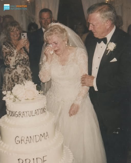 Off The Record My Sister Sent A “Congratulations Grandma Bride” Cake To My Wedding—Then My Husband Stunned Everyone