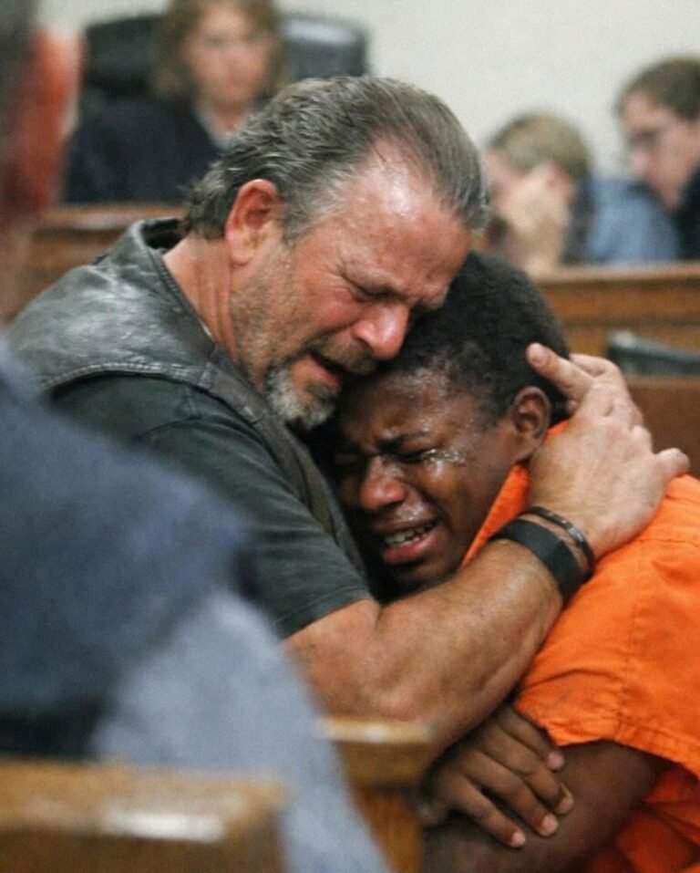 Everyone Watched in Silence as I Hugged the Boy Who Took My Daughter’s Life — But What I Said in Court Changed Everything
