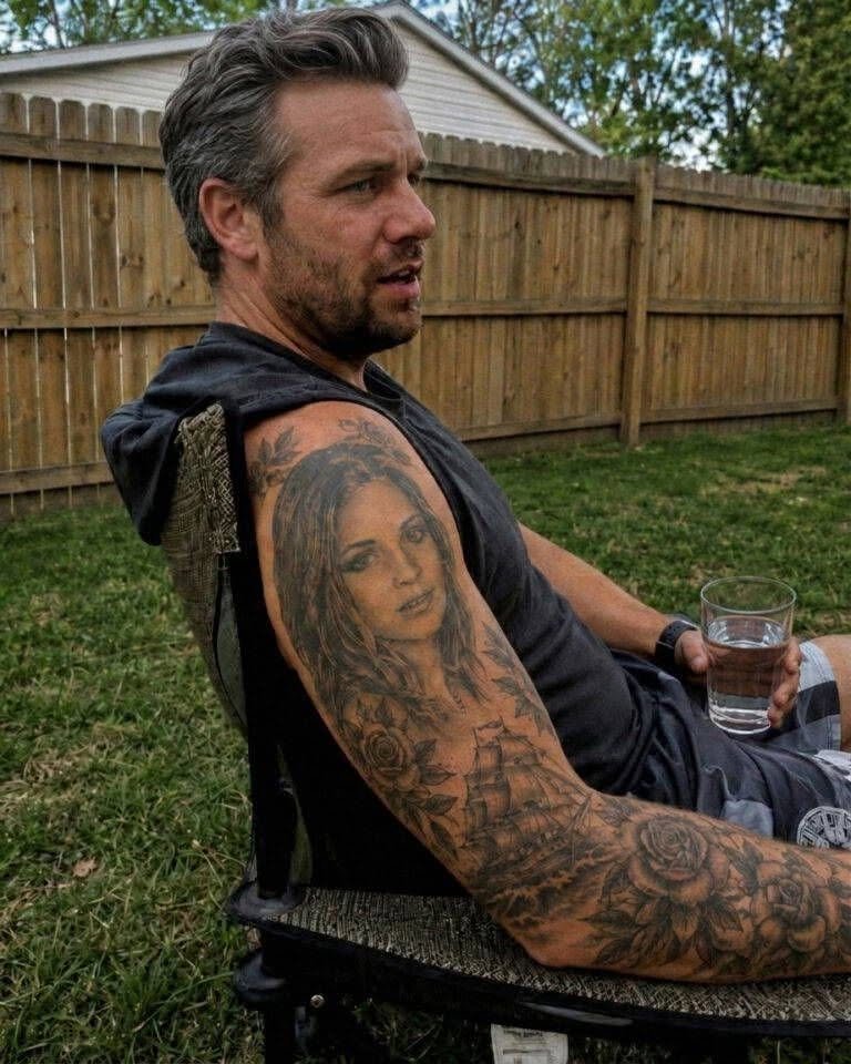 Je pensais que le tatouage de mon mari représentait juste une femme au hasard jusqu’à ce que je la rencontre en vrai.